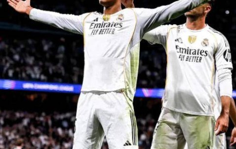 3-0到4-0！拜仁欧冠狂飙夜惊现38分钟1球杀神，皇马1-0暗藏玄机