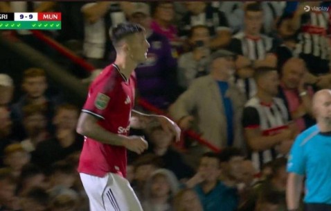 曼联解释谢什科倒数第二罚点球原因！踢乙级队抽筋，红魔球员斗志被骂