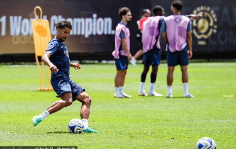 法甲揭幕战裁判揭秘：贝诺伊特·巴斯蒂安能否掌控巴黎与南特的激战？