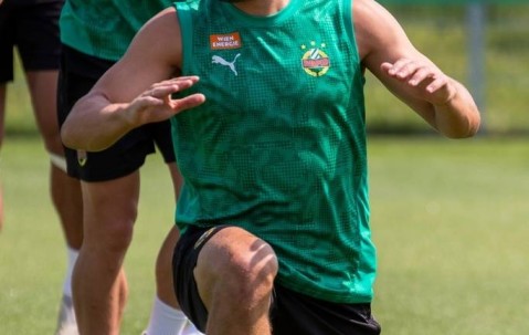 15岁鲁尼之子闪耀曼联青训！U19首战告捷，未来巨星初露锋芒