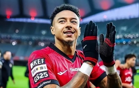 亚冠申花VS首尔名单出炉，英超曼联球星首发！于汉超缺阵，CCTV5不转，2平台直播