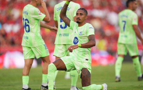 2亿超巨传射，曼联太子哑火！巴萨3-0九人马洛卡，夺赛季开门红