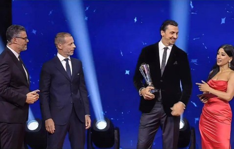 欧冠抽签出炉！拜仁遭冠军围剿！巴黎死亡之组！具体对阵情况如下