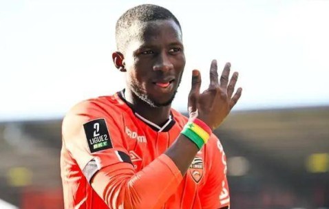 适合上海申花！法甲级射手逼近中超，身价2千万元，有望加盟豪门