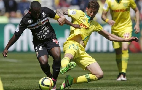 尼斯 VS 南特：法甲赛场的中游对决