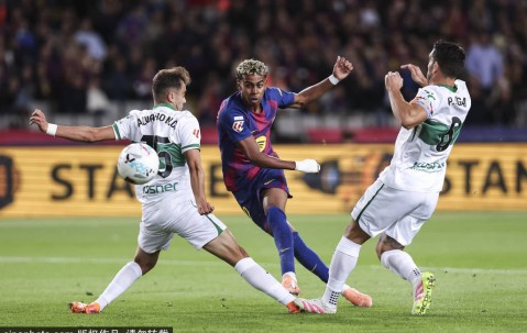 西甲-亚马尔破门拉什福德建功 巴萨3-1埃尔切仍落后5分