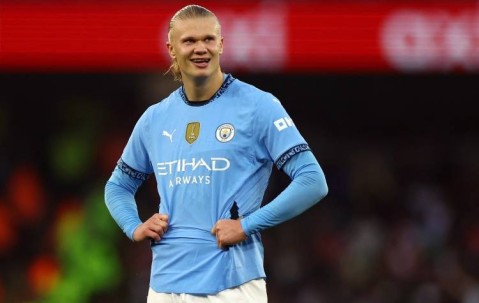 哈兰德7场9球扛起曼城重任，连续9场取得进球，对飙凯恩姆巴佩