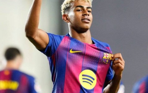 西甲巴萨1比1巴列卡诺，平局背后的原因解析，一周双赛恐失分