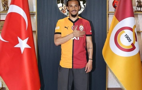 萨内谈落选国家队：和纳帅的沟通很坦诚，我会用表现赢回征召